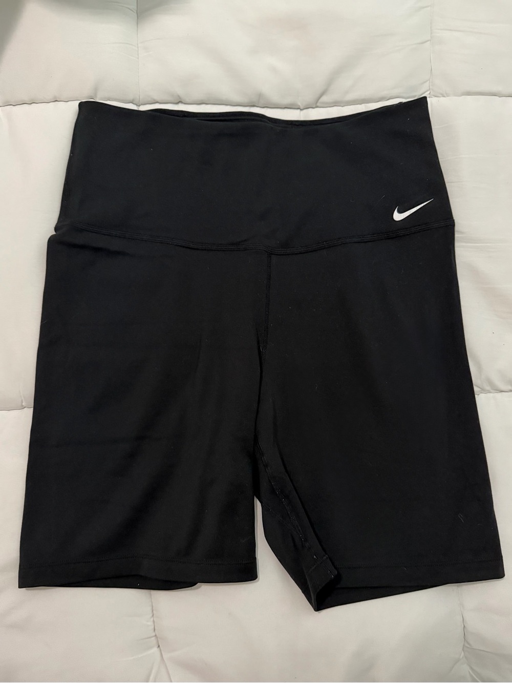 Nike Dri Fit One High-Waisted 7" Biker Shorts - Size M